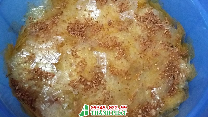 Cách làm bánh tráng tỏi thơm ngon ăn vặt siêu ngon tại nhà